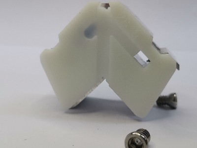 螺絲位注膠角碼，規格齊全